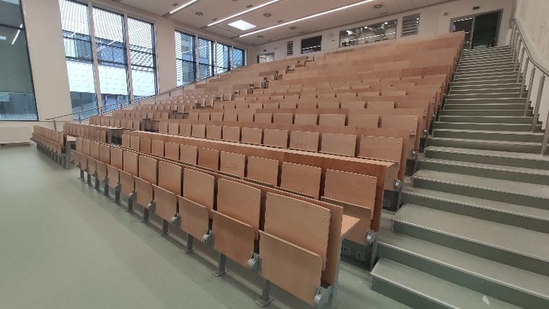 Tiered lecture hall inside the UniMeC campus
