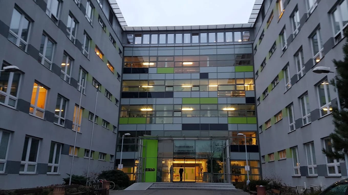Third Faculty of Medicine building at dusk