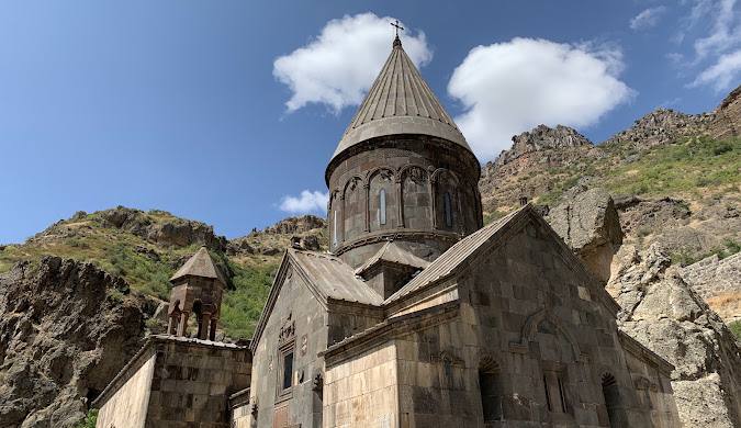 Historic Armenian architecture (representative)
