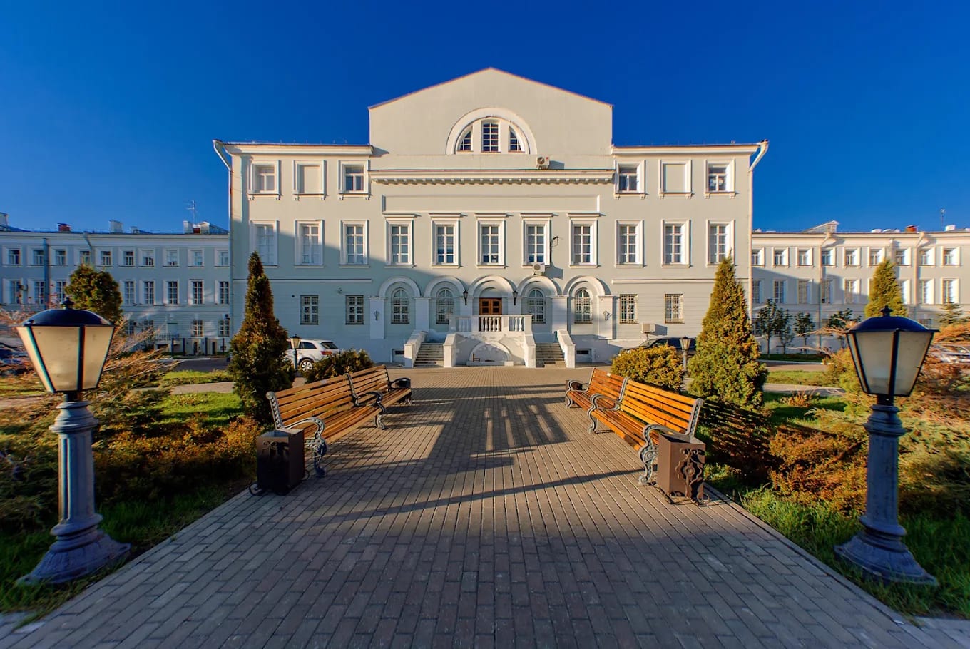 A neoclassical faculty building of Kazan Federal University in autumn