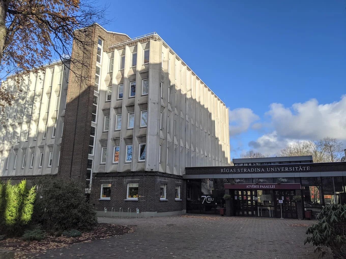 A modern Riga Stradiņš University building and entrance