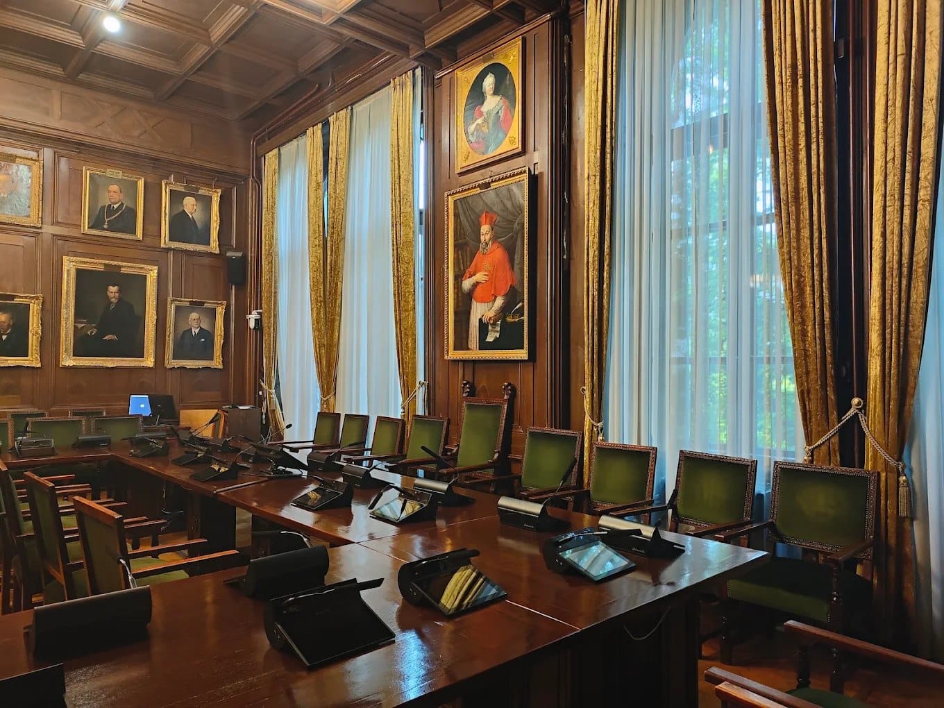 The ornate ceremonial hall of Semmelweis University
