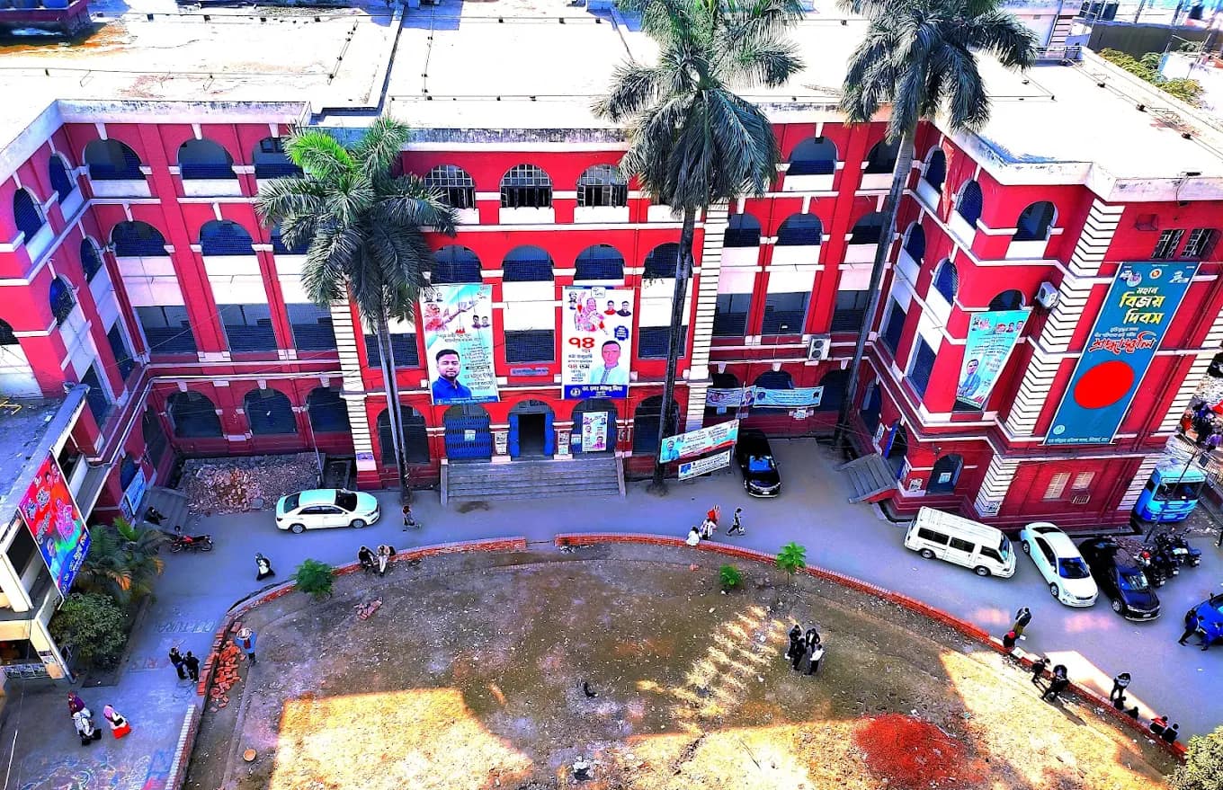Aerial view of the historic red main building of Sir Salimullah Medical College Mitford Hospital