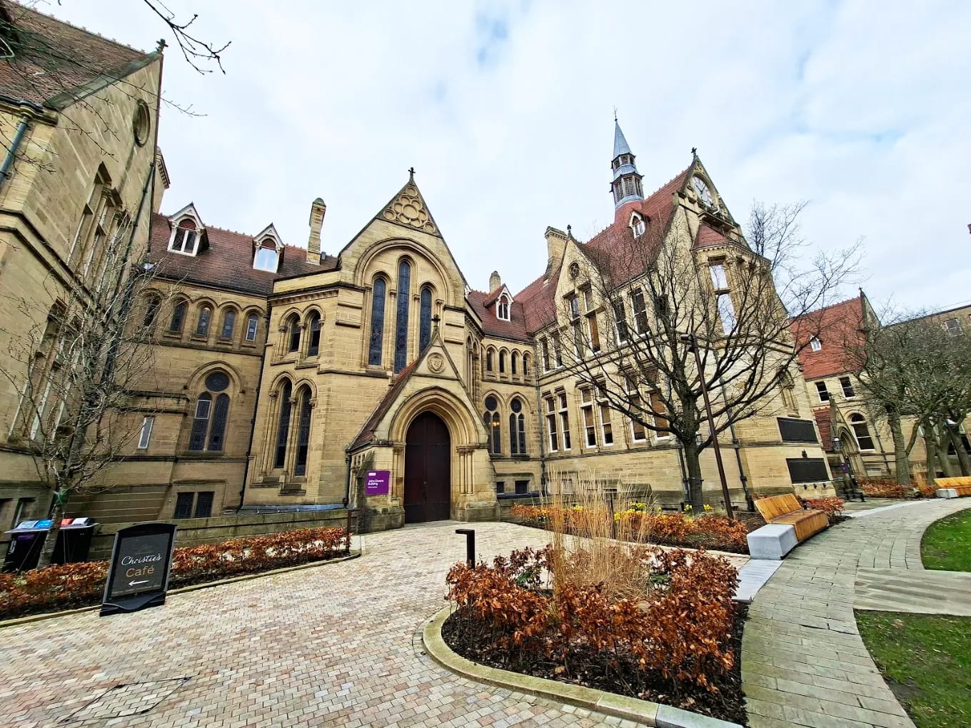 The historic John Owens gothic quadrangle building of the University of Manchester