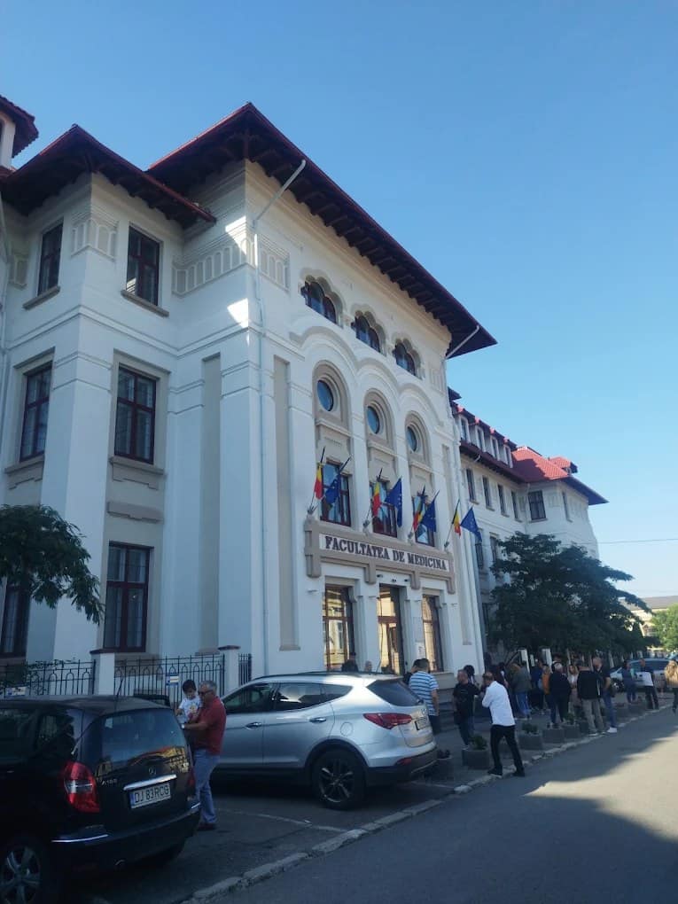 A University of Medicine and Pharmacy of Craiova building