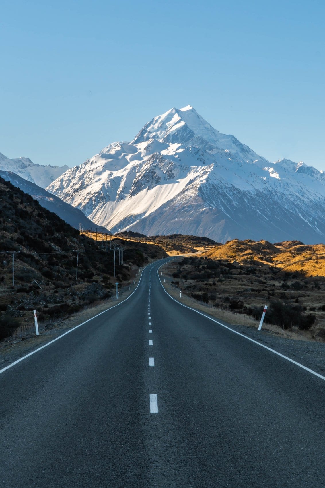 The road towards Aoraki/Mount Cook in New Zealand's South Island — scenery about 250 km from Dunedin, not the campus