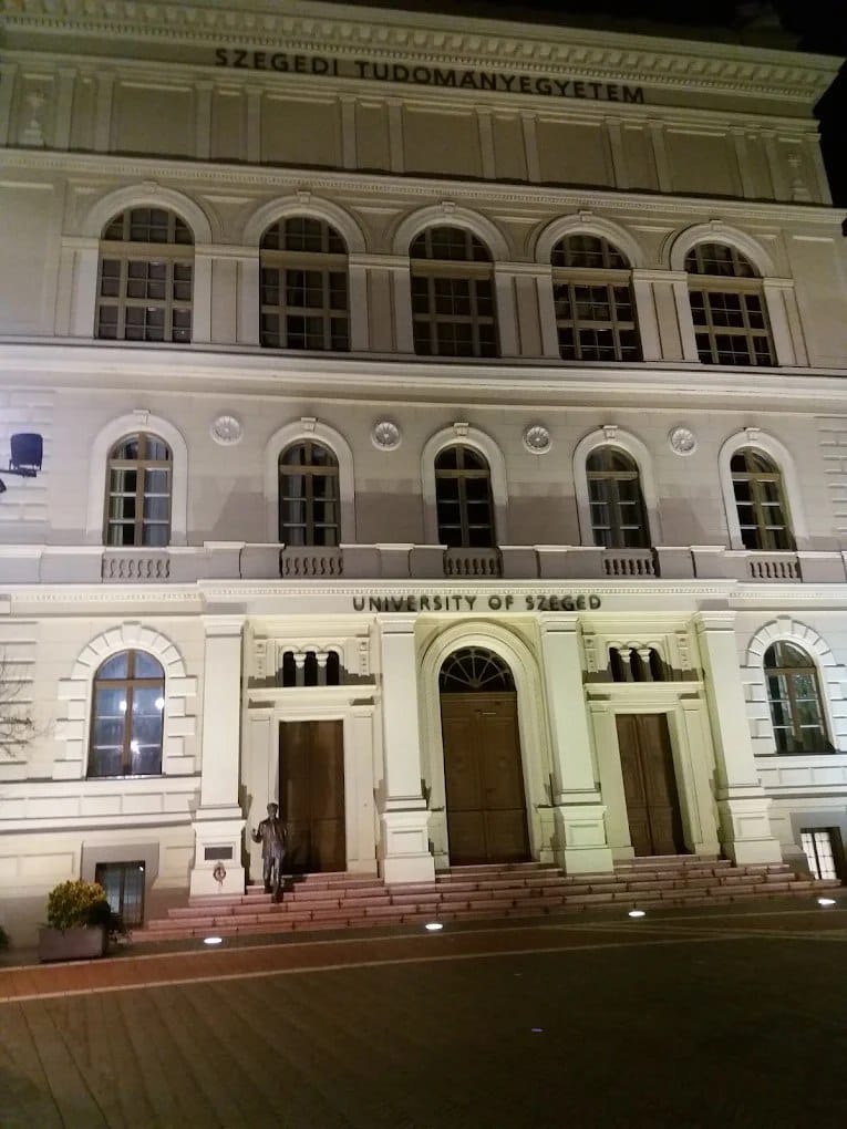 A University of Szeged building facade with the university name