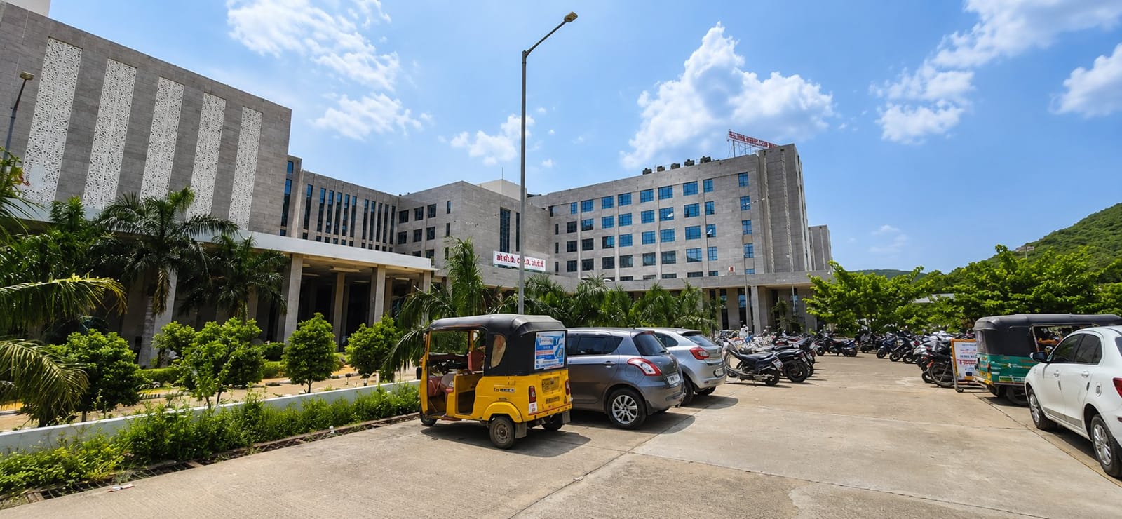 The AIIMS Mangalagiri hospital building