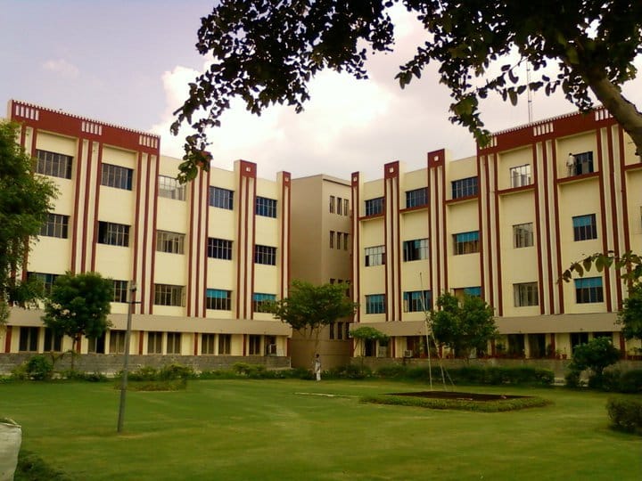 Al-Falah School of Medical Sciences and Research Centre, Faridabad academic block, Faridabad