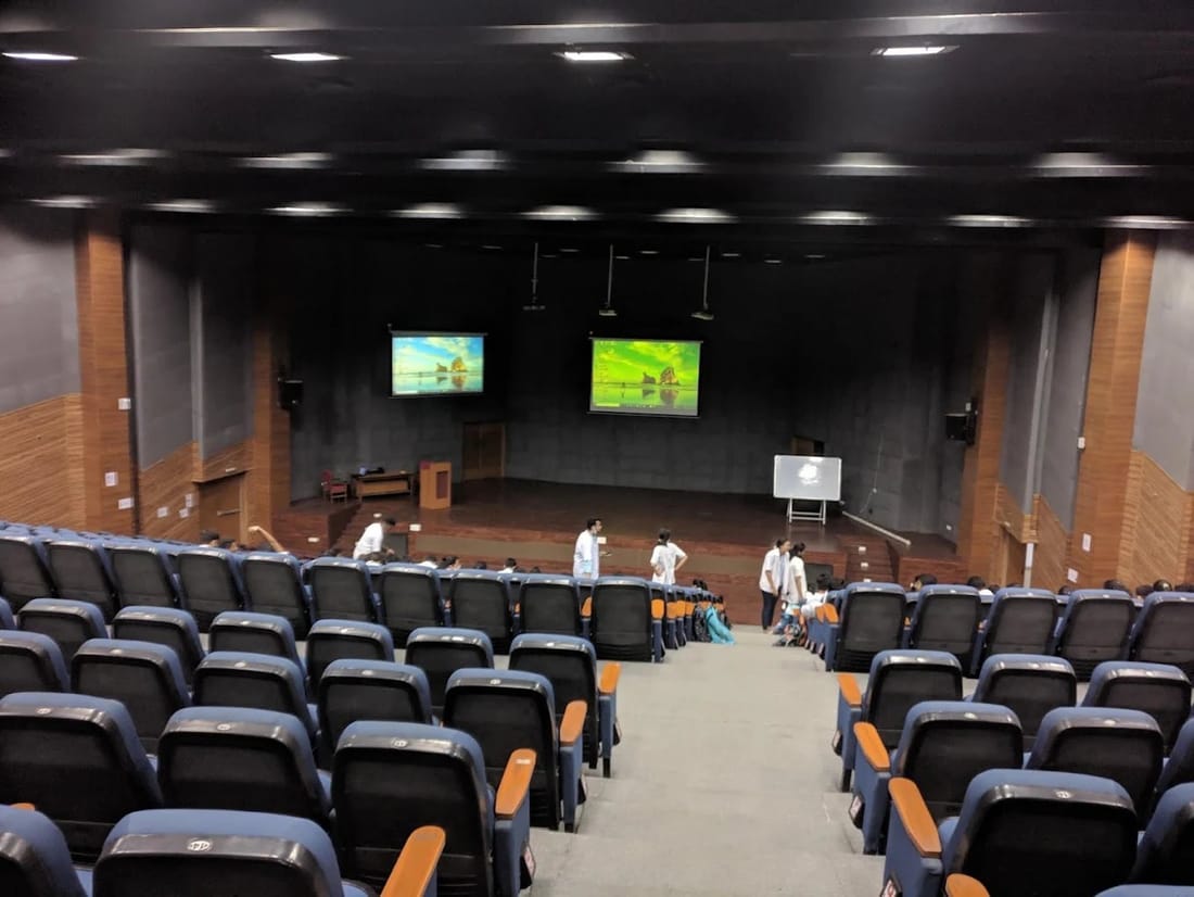 AMC MET Medical College (Narendra Modi Medical College) campus and facilities, Ahmedabad