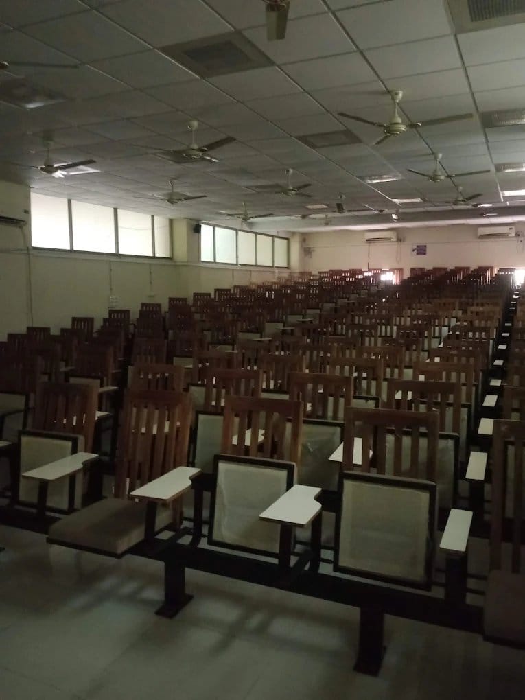 AMC MET Medical College (Narendra Modi Medical College) campus and facilities, Ahmedabad
