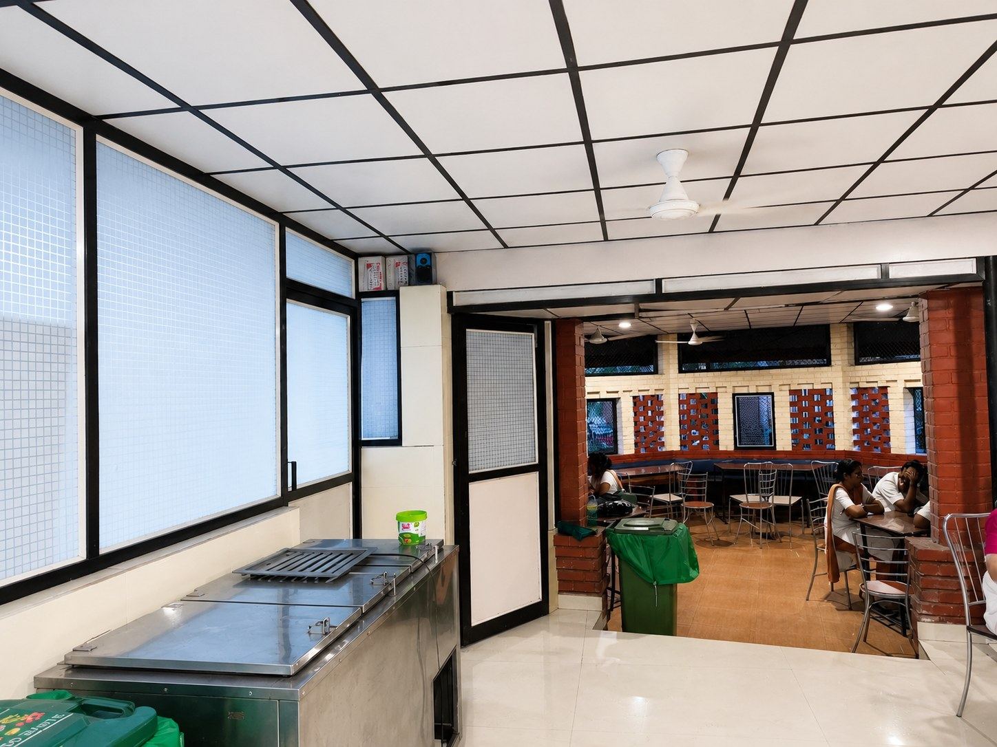 A laboratory / seminar room at Amrita Institute of Medical Sciences, Kochi