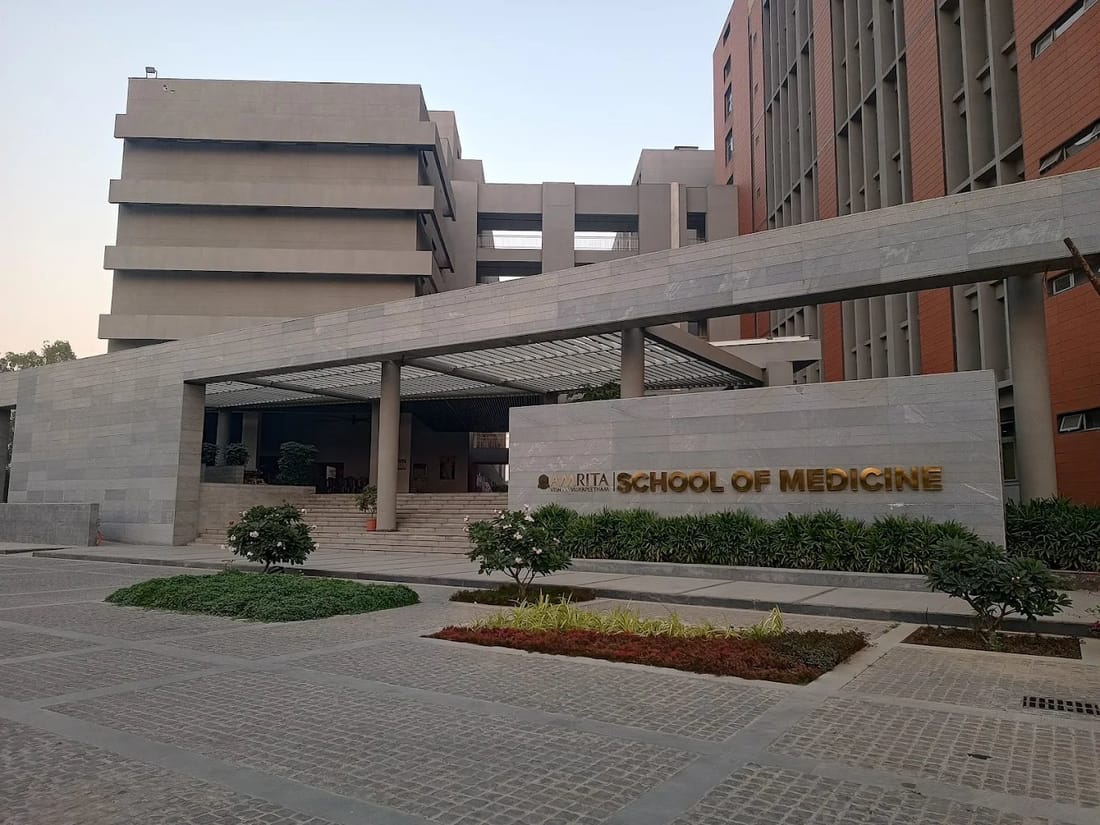Amrita School of Medicine, Faridabad academic building and facilities, Faridabad