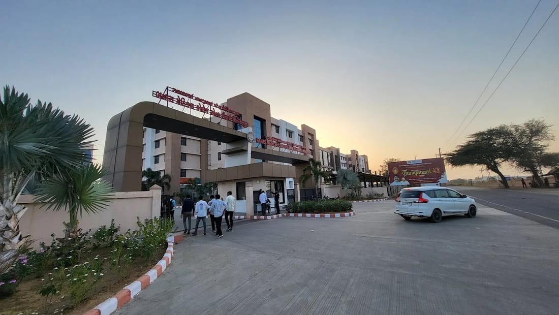 Banas Medical College and Research Institute, Palanpur campus and facilities, Palanpur