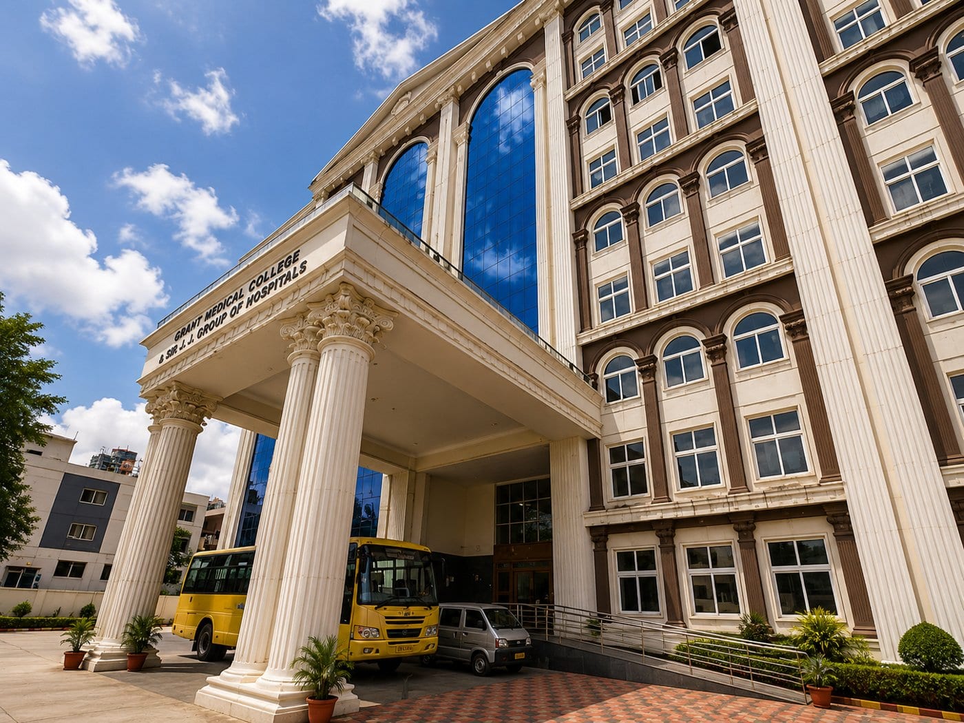 Bangalore Medical College and Research Institute campus, Bengaluru