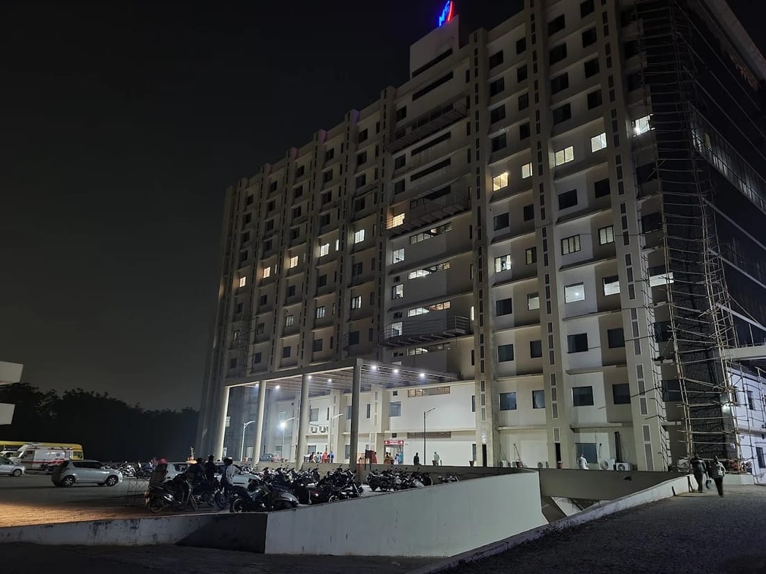 Dr. M K Shah Medical College and Research Centre academic block, Ahmedabad