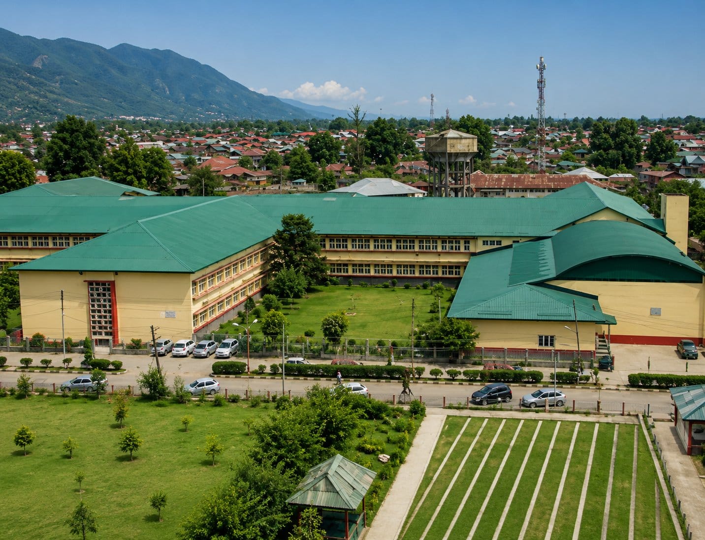 GMC Srinagar campus with the Kashmir mountains behind