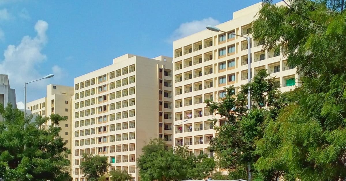 GMERS Medical College and Hospital, Dharpur-Patan main campus and entrance, Patan