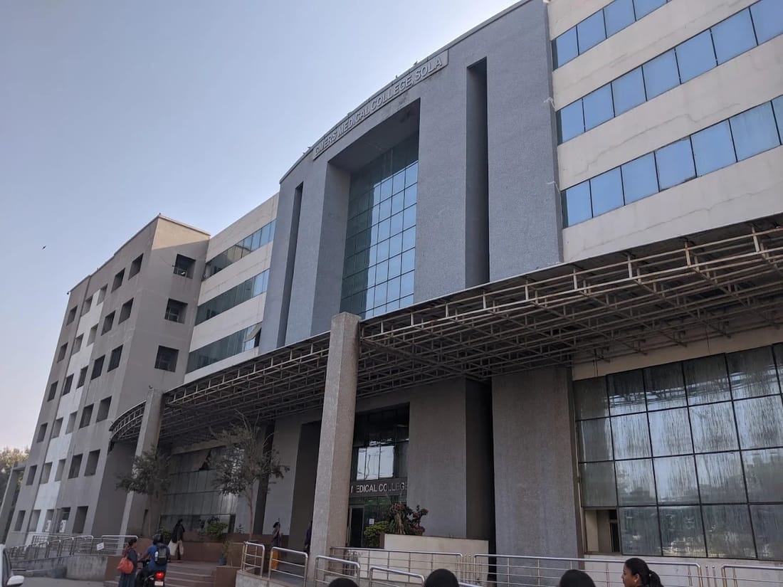 GMERS Medical College and Hospital, Sola, Ahmedabad campus and facilities, Ahmedabad