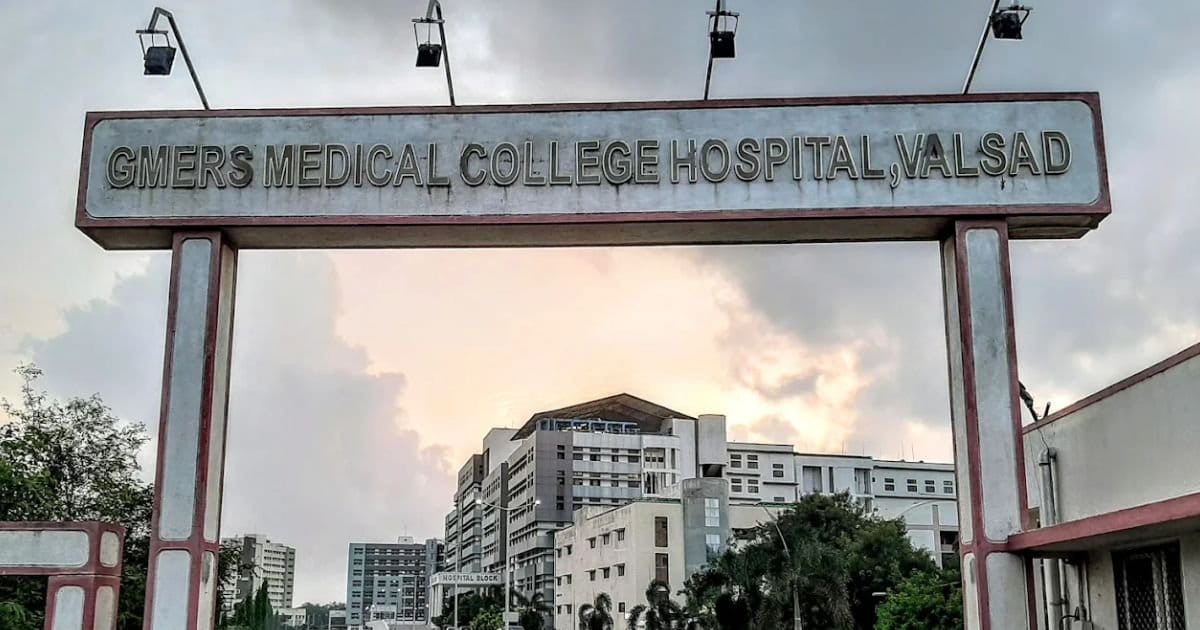 GMERS Medical College and Hospital, Valsad main campus and entrance, Valsad