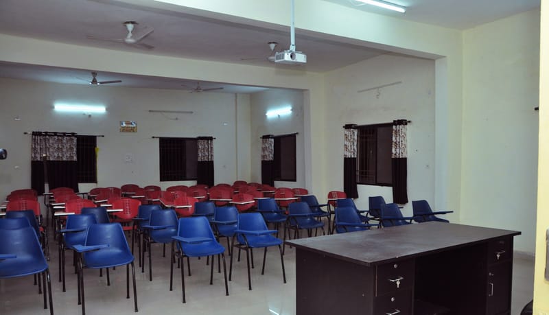 The Government Medical College, Mahasamund campus frontage