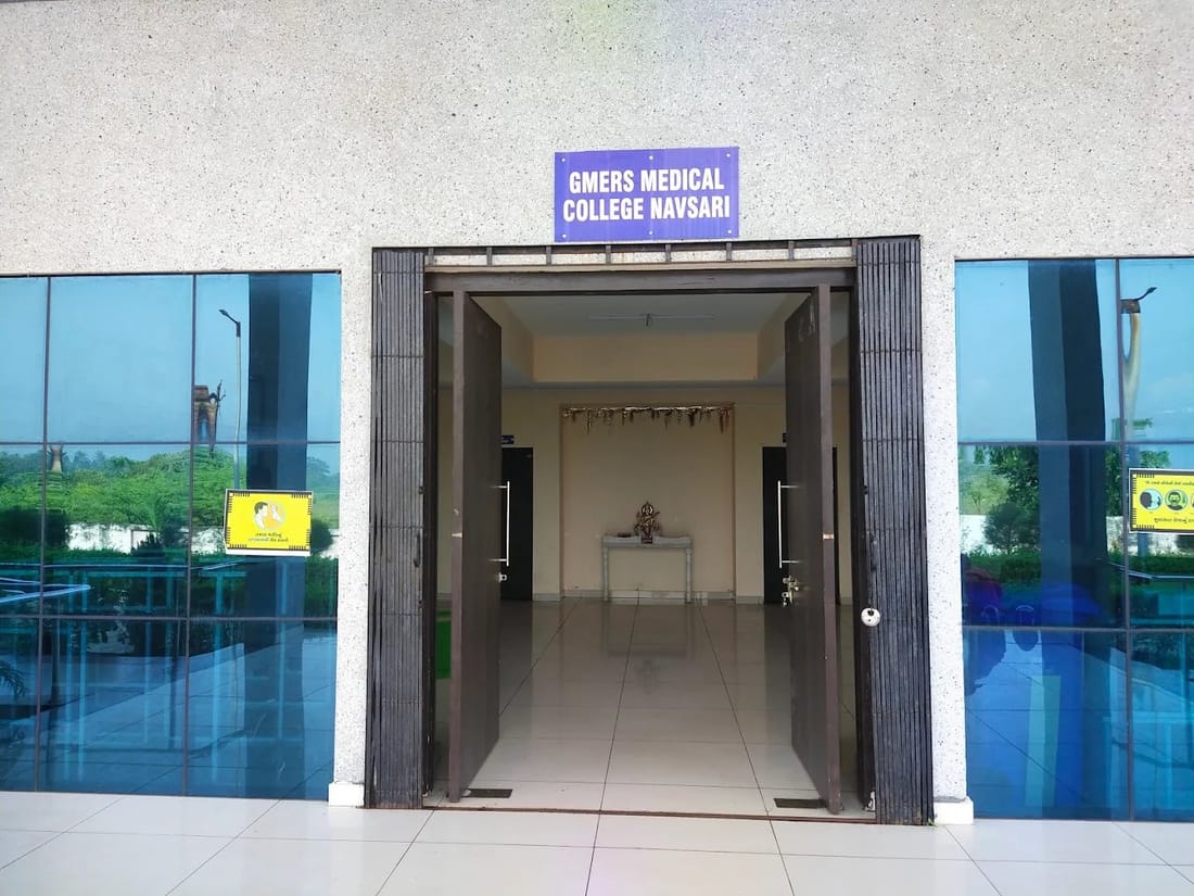 GMERS Medical College, Navsari campus and facilities, Navsari