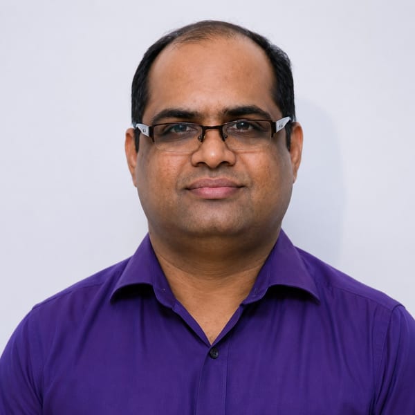 Portrait of Dr. Ravindra Maradi, HOD Biochemistry
