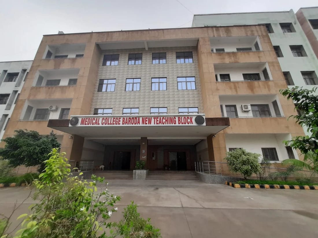 Medical College Baroda campus buildings, Vadodara