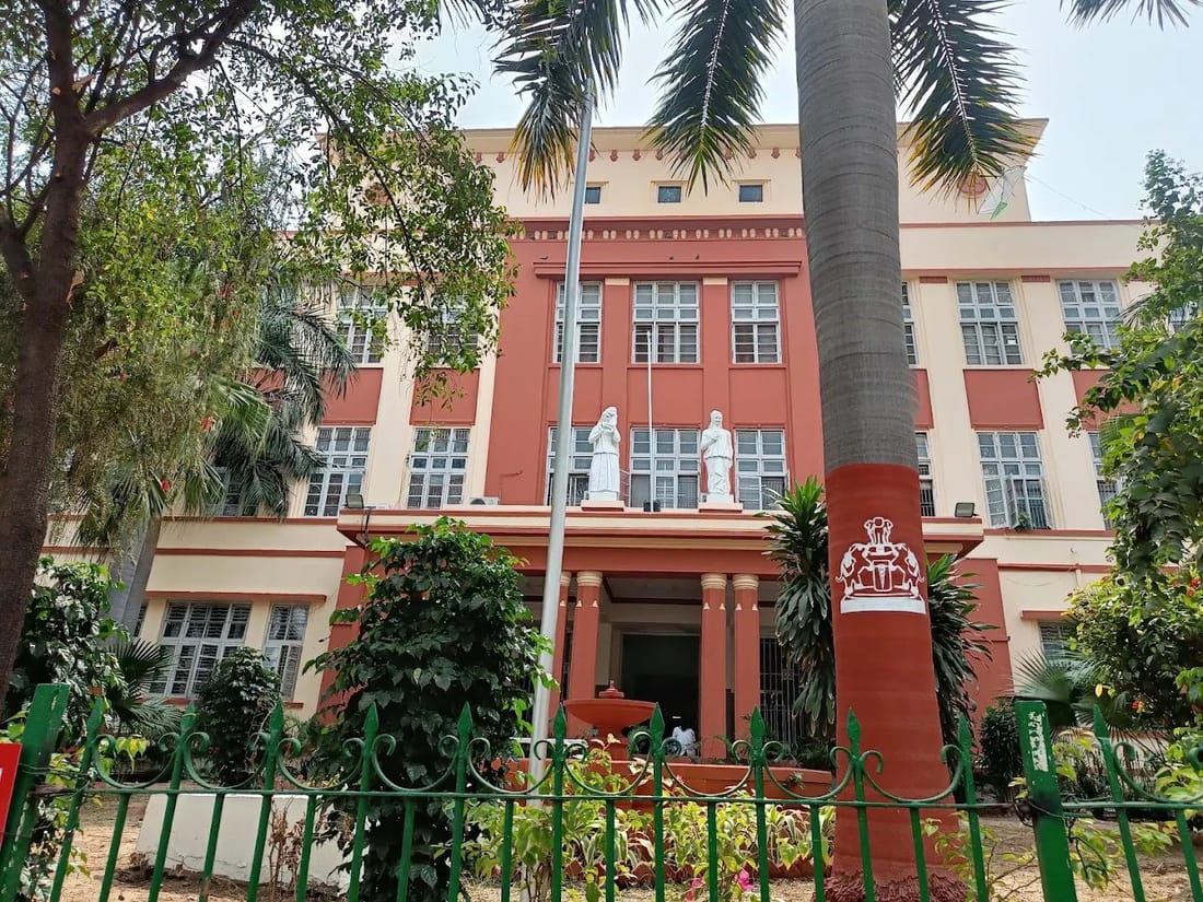 Academic block at Medical College Baroda, Vadodara