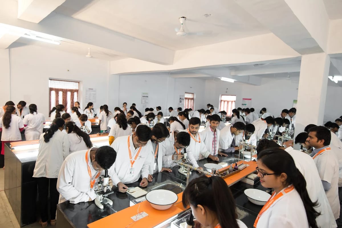 Lab at Narayan Medical College, Sasaram