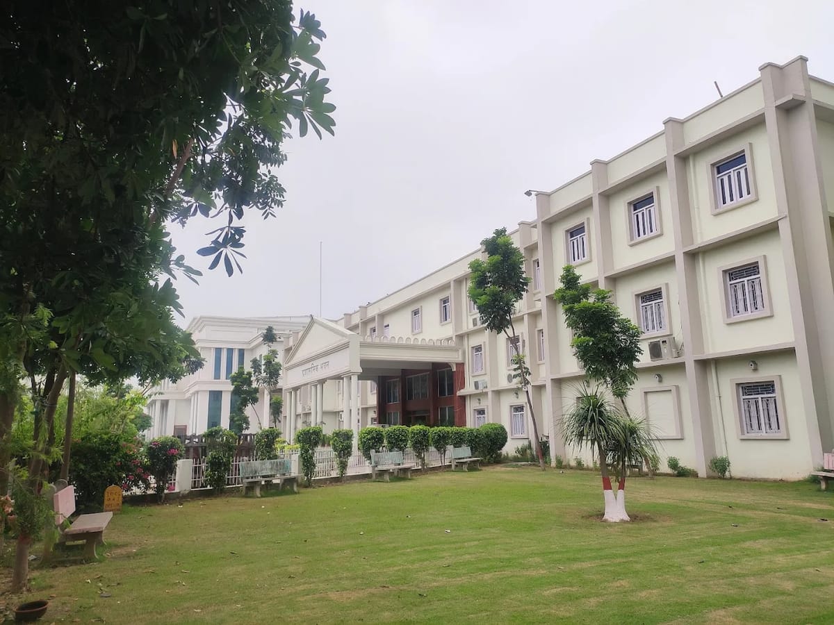 Narayan Medical College, Sasaram