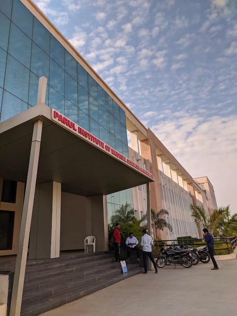 Parul Institute of Medical Sciences and Research campus and facilities, Vadodara