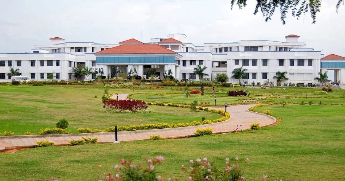 The PES Institute of Medical Sciences and Research main building and campus, Kuppam