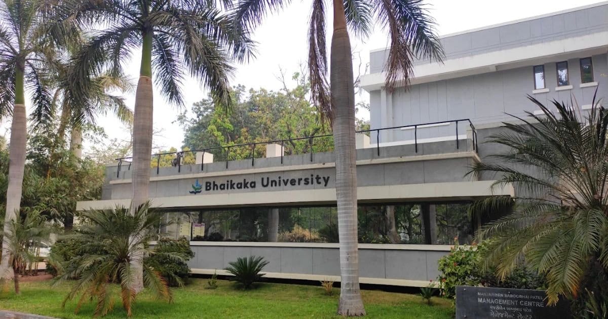Pramukhswami Medical College main campus and entrance, Karamsad
