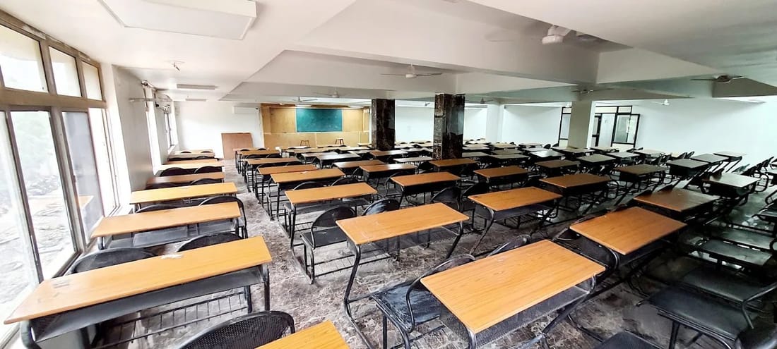 SAL Institute of Medical Sciences campus and facilities, Ahmedabad
