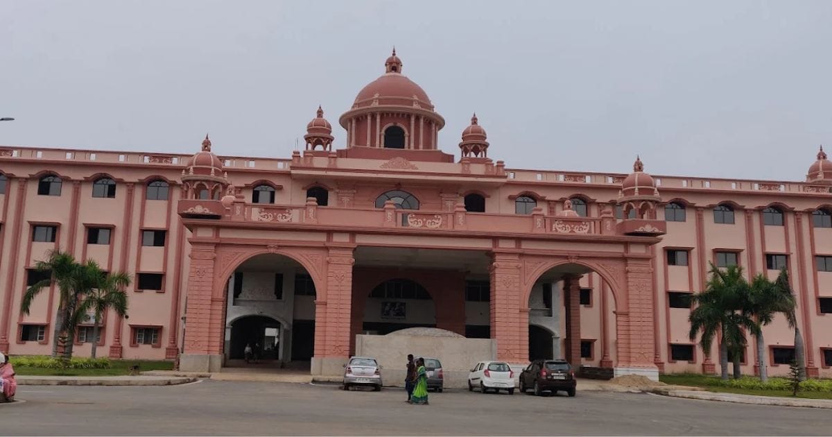 The Santhiram Medical College and Hospital main building, Nandyal