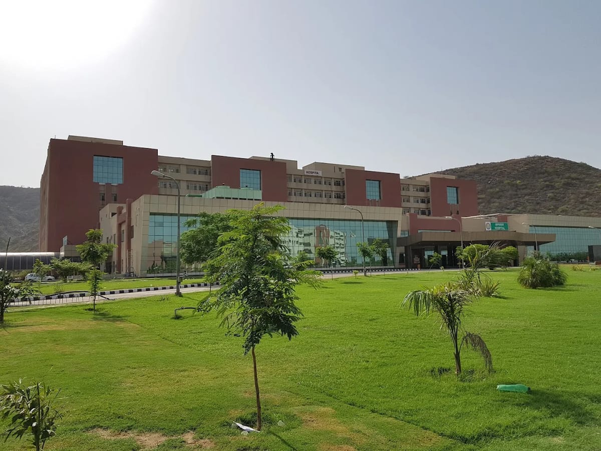 Shaheed Hasan Khan Mewati Government Medical College, Nalhar campus grounds, Nuh