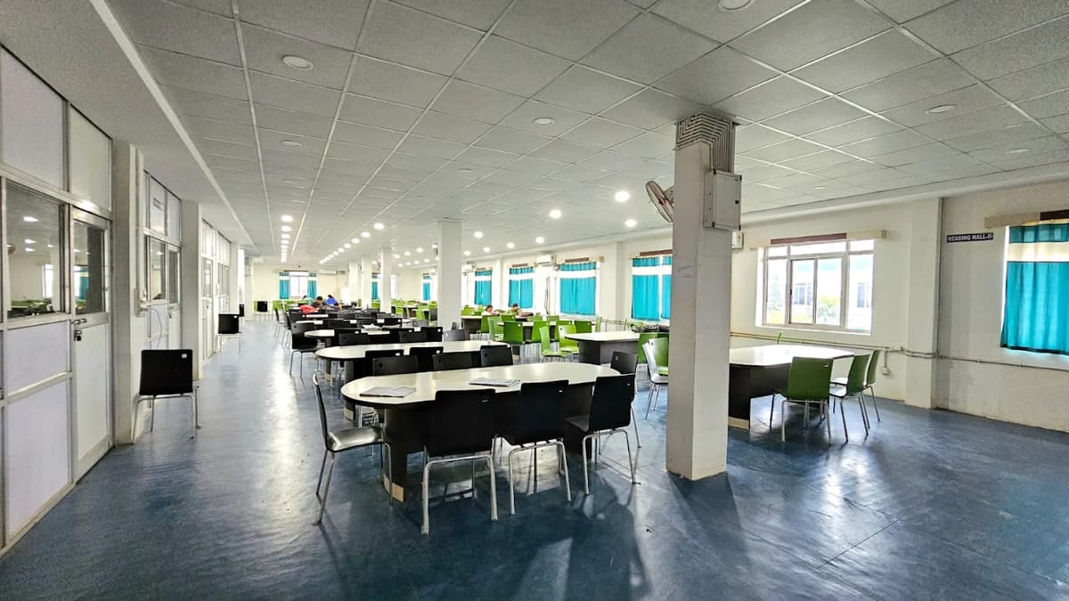 Inside View Shree Narayan Medical Institute, Saharsa