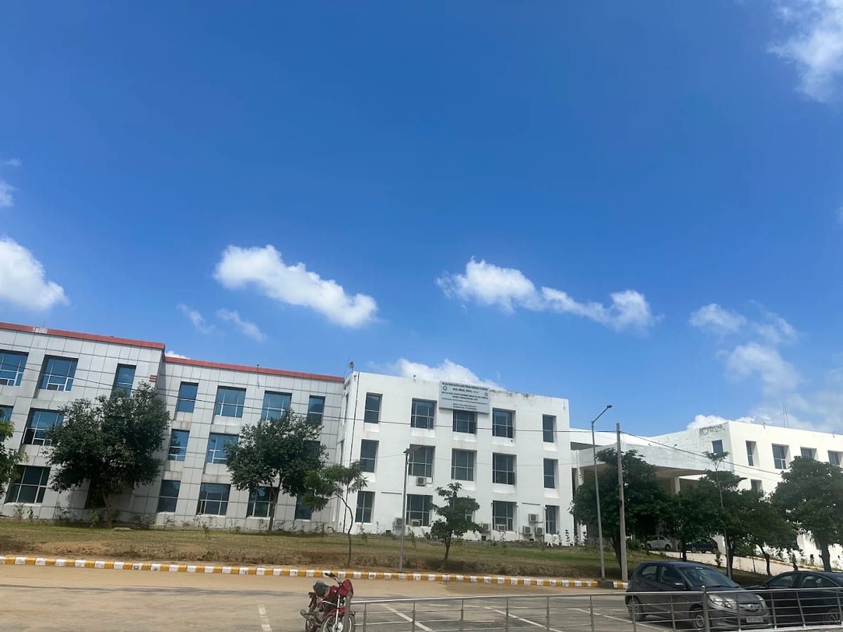 Shri Atal Bihari Vajpayee Government Medical College, Faridabad academic block, Faridabad