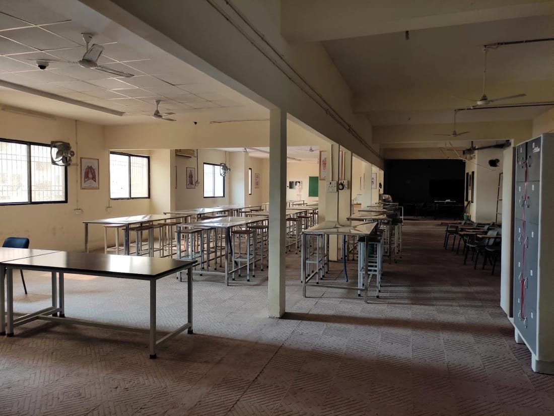 The Shri Balaji Institute of Medical Science main building, Mowa, Raipur