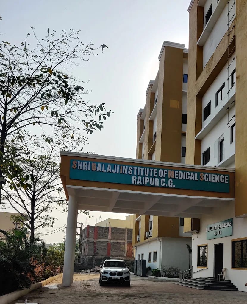The central library at Shri Balaji Institute of Medical Science, Mowa, Raipur