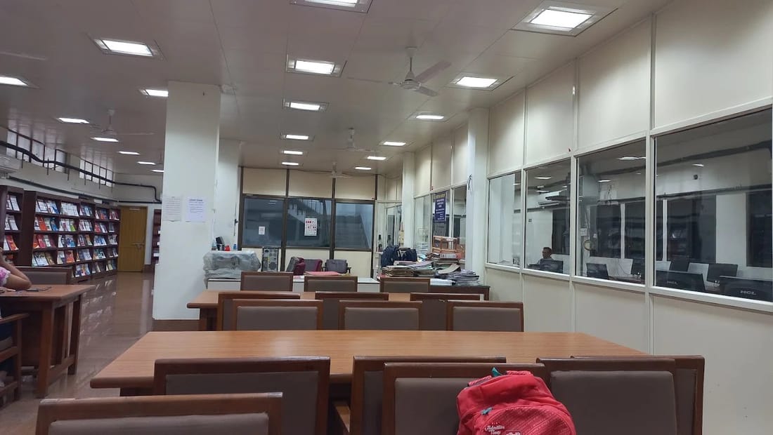 Smt. NHL Municipal Medical College campus facilities, Ahmedabad