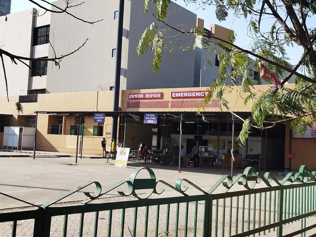 Surat Municipal Institute of Medical Education and Research campus and facilities, Surat