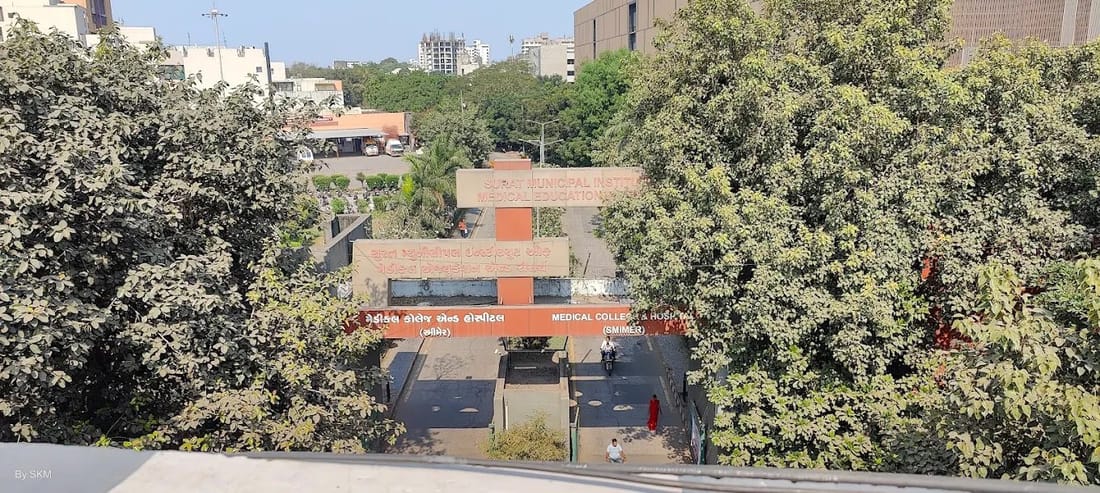Surat Municipal Institute of Medical Education and Research campus and facilities, Surat