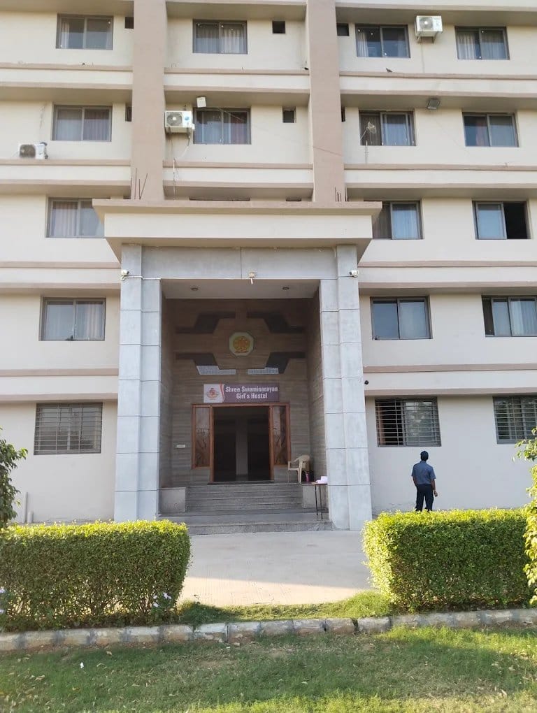 Swaminarayan Institute of Medical Sciences and Research academic block, Kalol