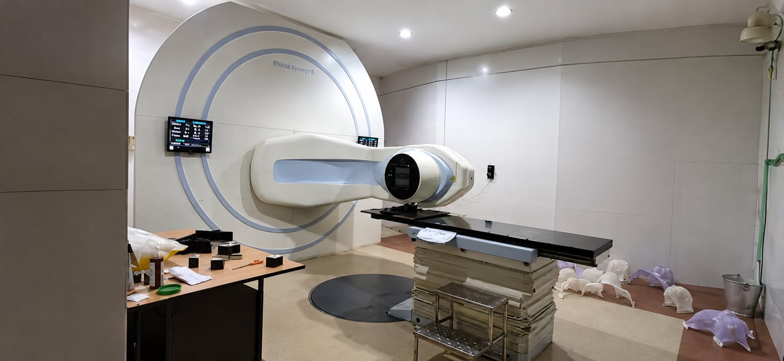 A linear accelerator in the radiotherapy unit at TRIHMS, Naharlagun