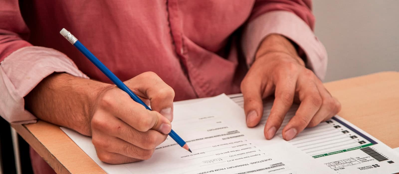 A NEET aspirant preparing for the medical entrance exam