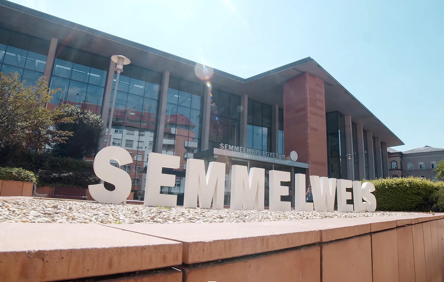 Semmelweis Universität Budapest - Medizinstudium in Ungarn