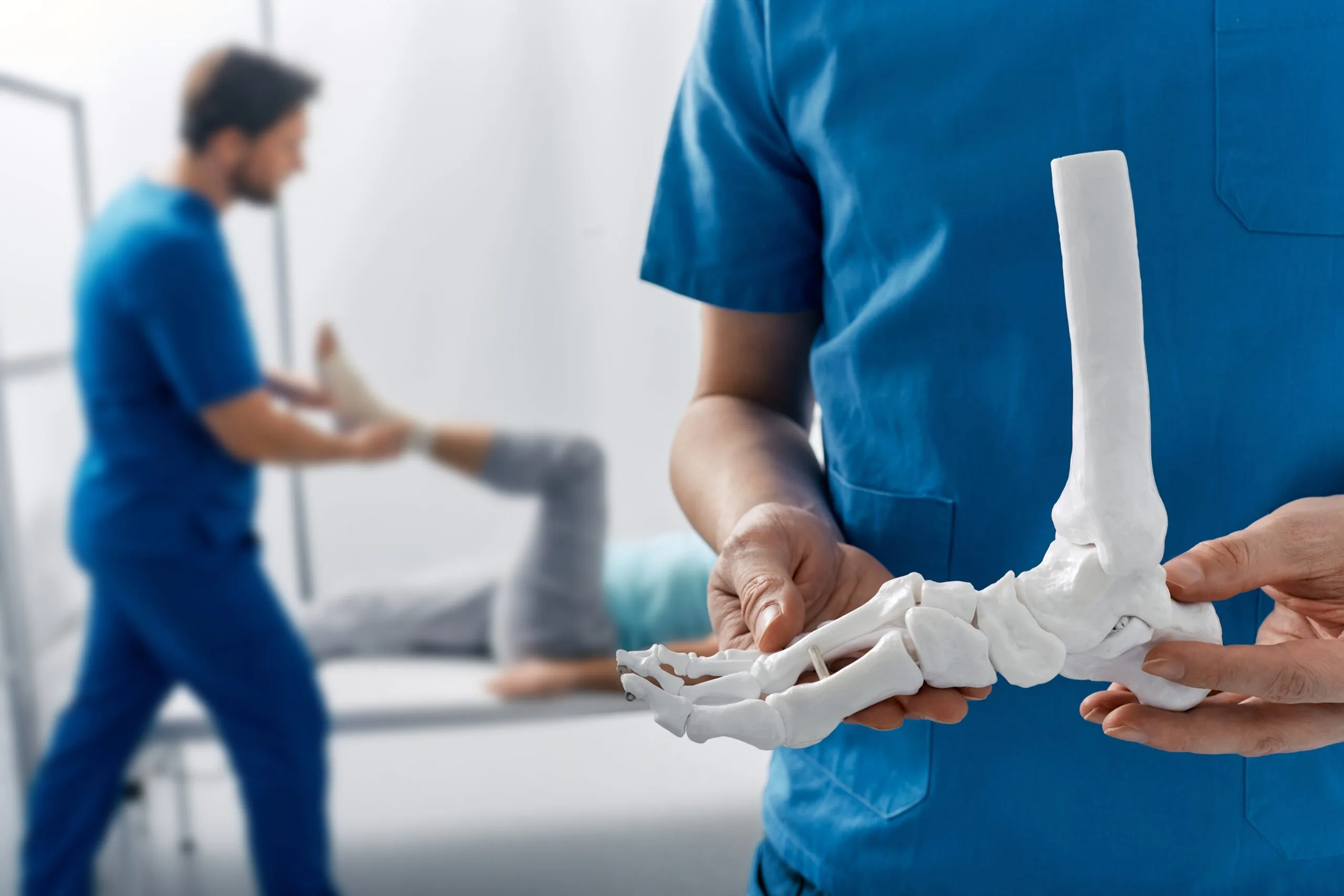 How to become orthopedic doctor: Your career path - futureMBBS, image size:2560x1707