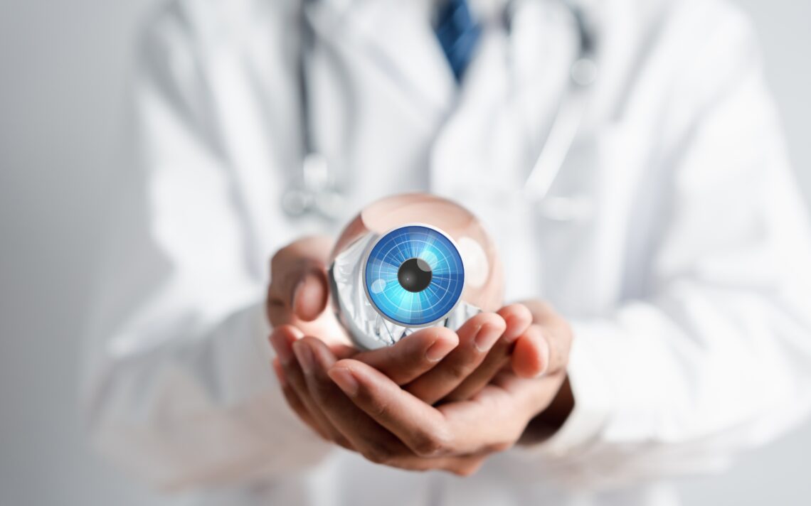 Ophthalmology courses and how to become eye doctor